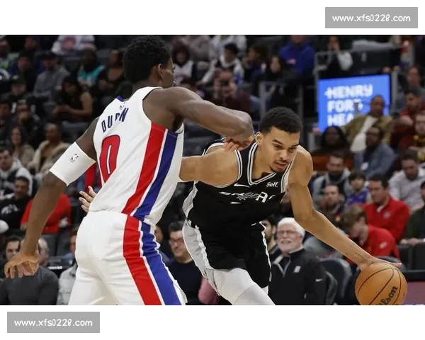 回望2017年勇士对决马刺的经典季后赛巅峰之战历史对抗回顾